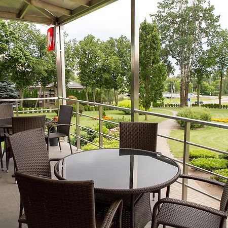 Luna Hotel Marijampolė Екстериор снимка