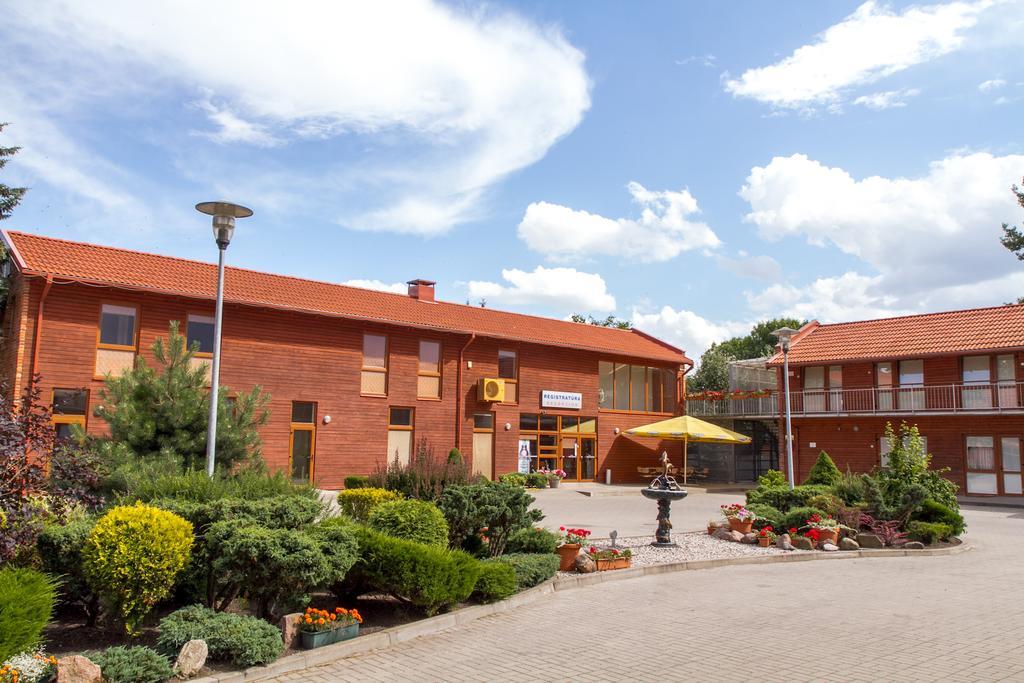 Luna Hotel Marijampolė Екстериор снимка