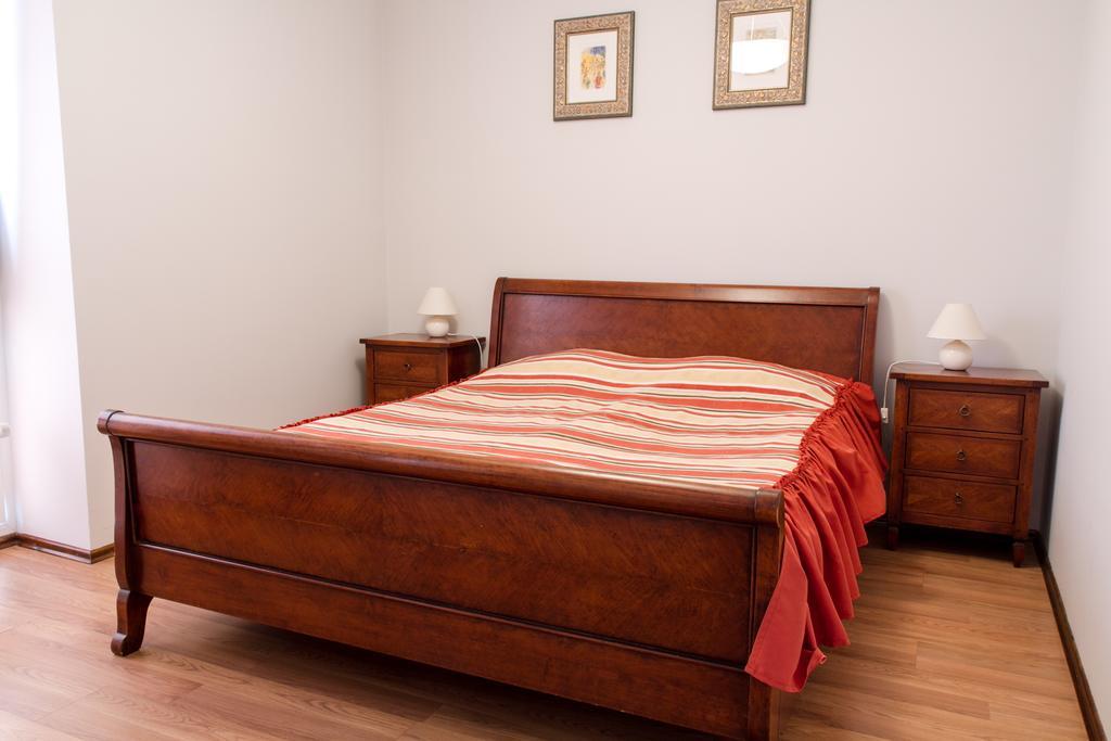 Luna Hotel Marijampolė Екстериор снимка